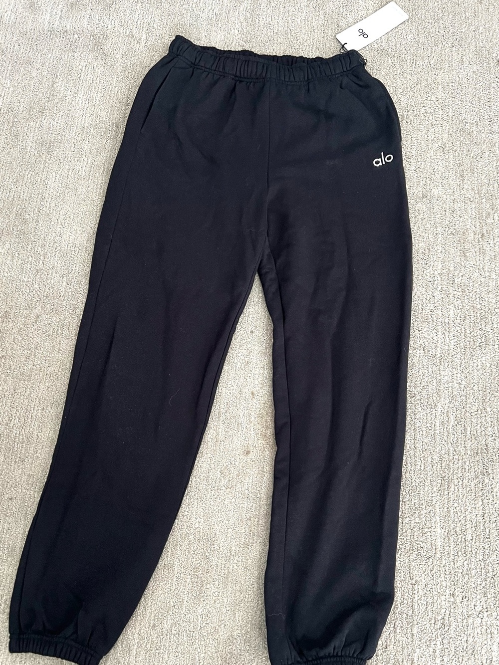 NWT Alo Women’s Black Wide Leg Sweatpants Size Medium Accolade Straight Leg - Picture 3 of 6